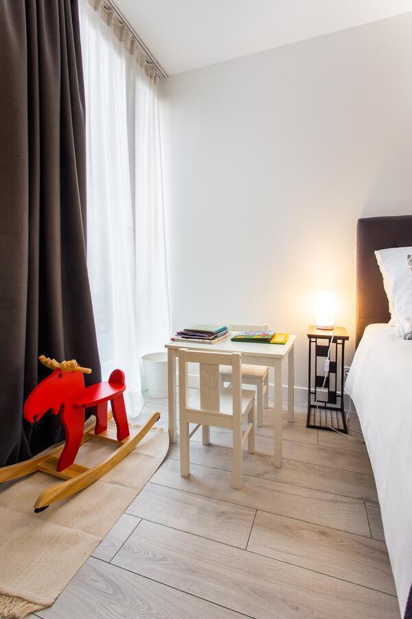 D&E - Paris-Disney - Holidays Apartment - Appartement De Vacances - 5 Chambres- 5 Sdb - 5 Bedrooms - 5 Bathrooms - Netflix ฌอม-ซัวร์-มาร์น ภายนอก รูปภาพ